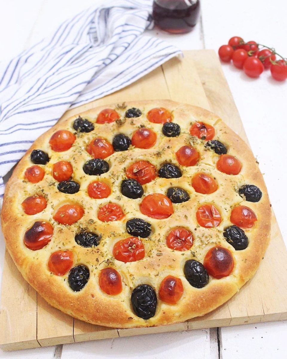 Focaccia barese
