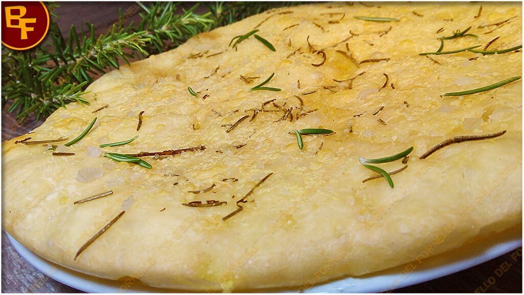 Focaccia bianca allo yogurt senza lievito