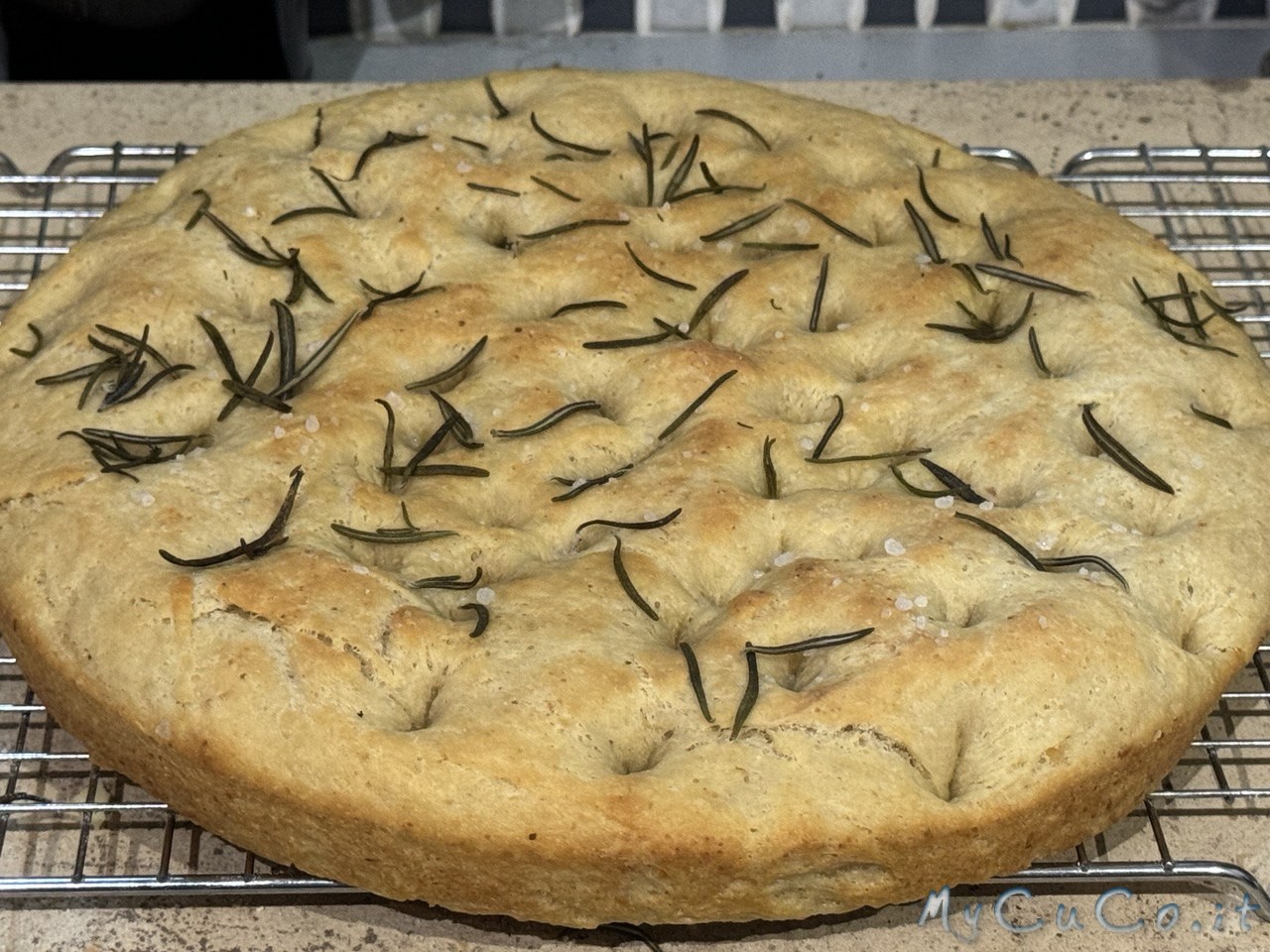 Focaccia con ceci morbidissima e superfacile