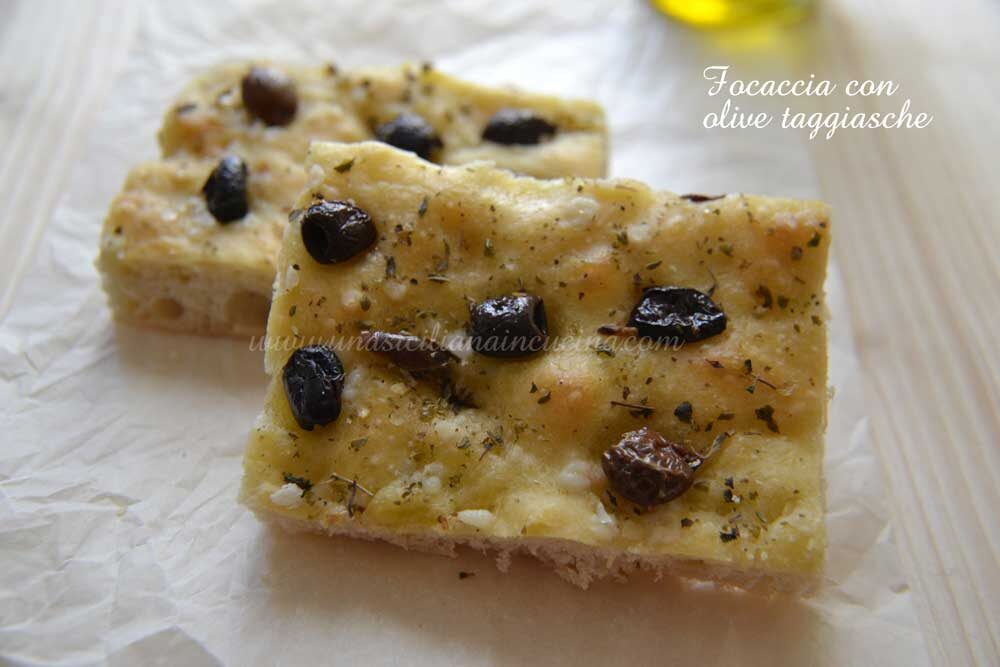 Focaccia con olive taggiasche