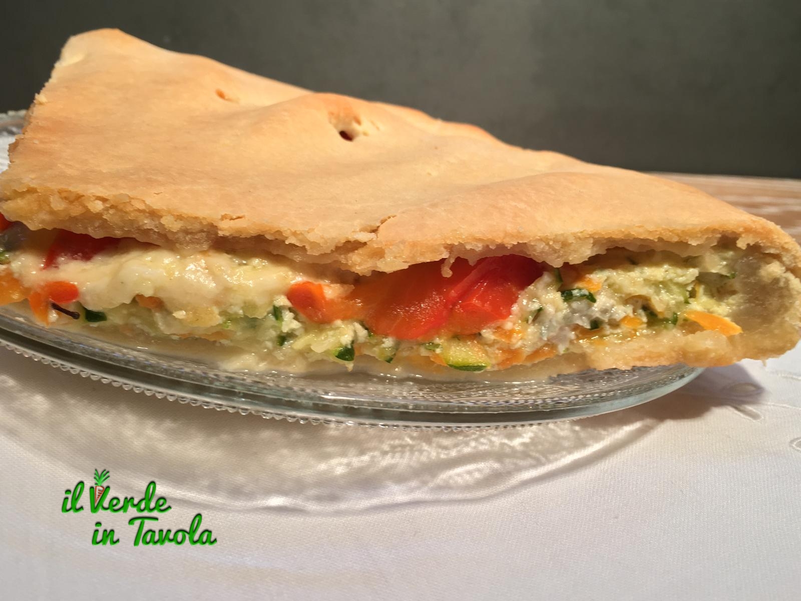 Focaccia con verdure e formaggi