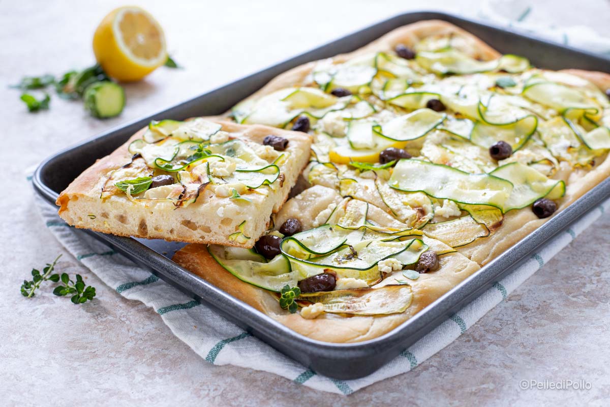 Focaccia con zucchine e ricotta