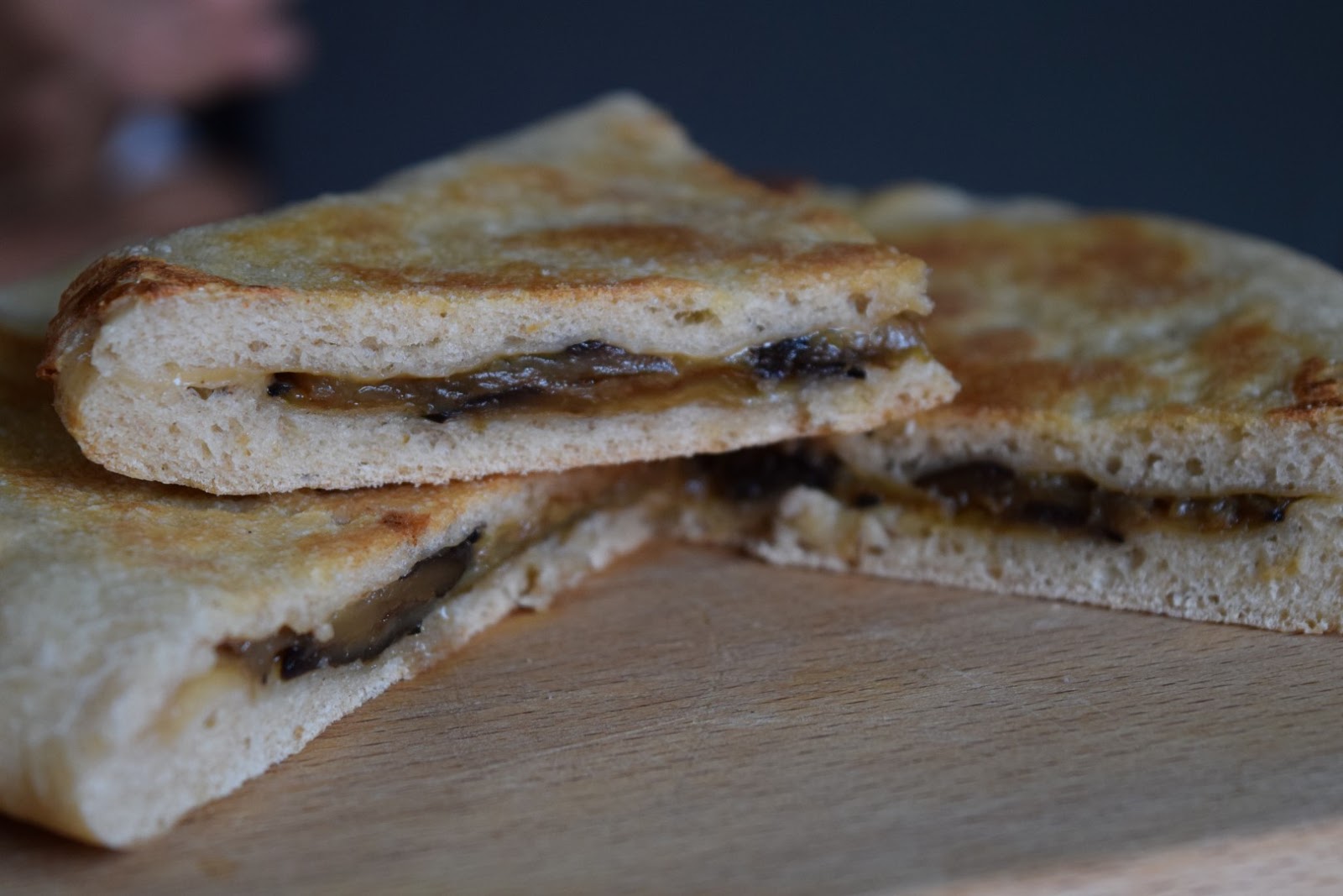 Focaccia cotta in padella