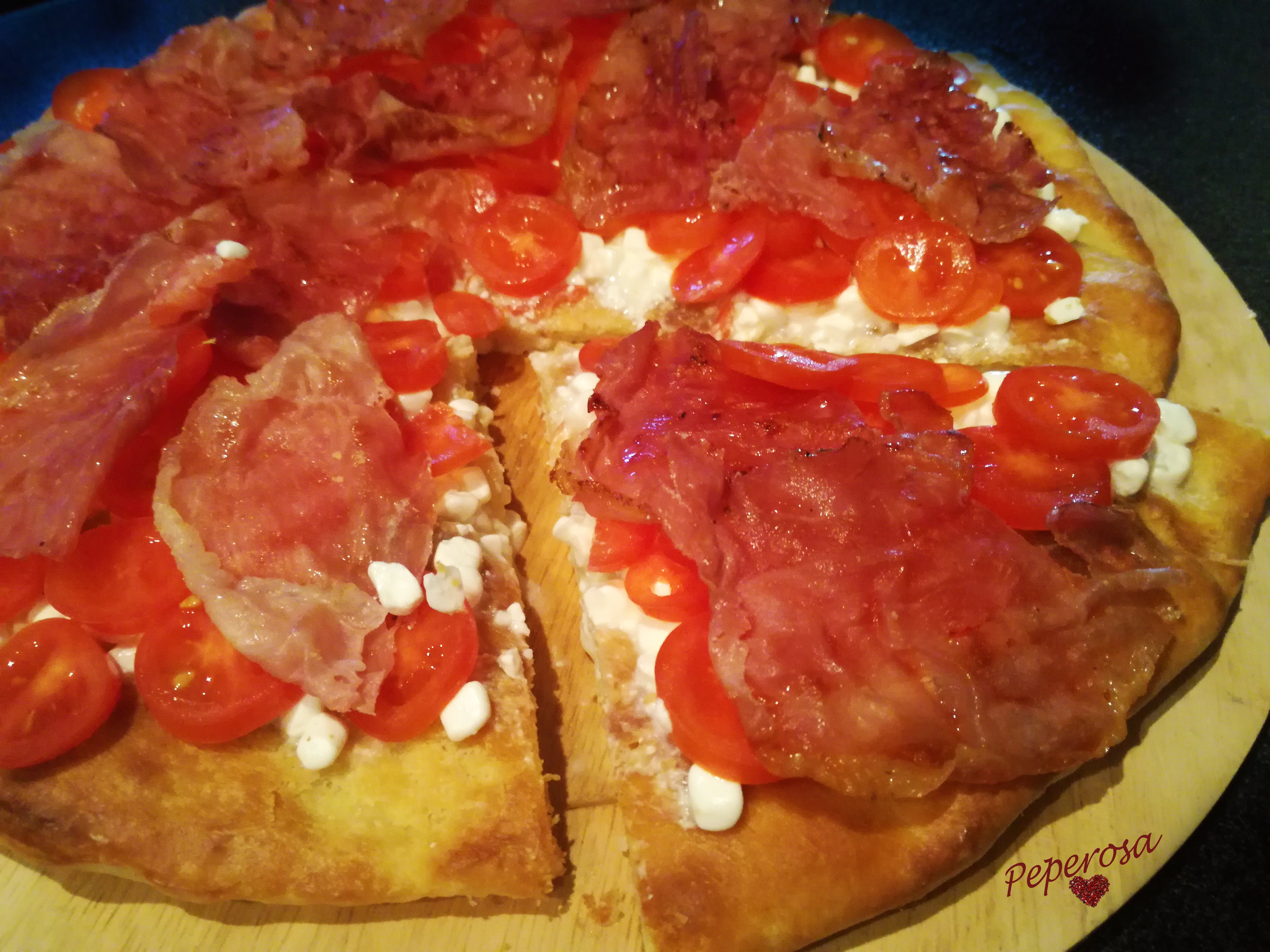 Focaccia jocca e speck croccante