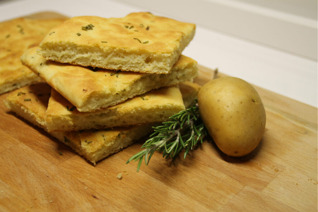 Focaccia patate e rosmarino