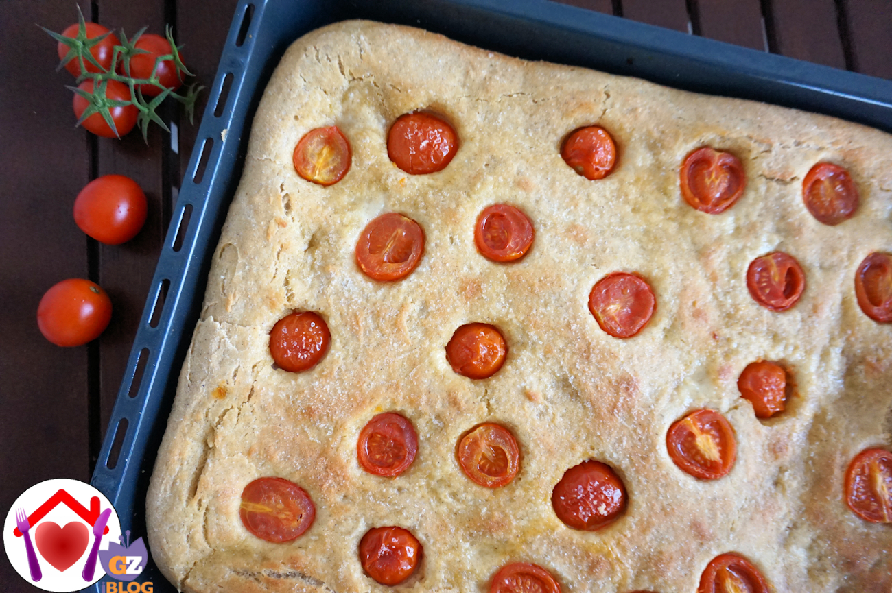Focaccia pugliese con semola di grano duro