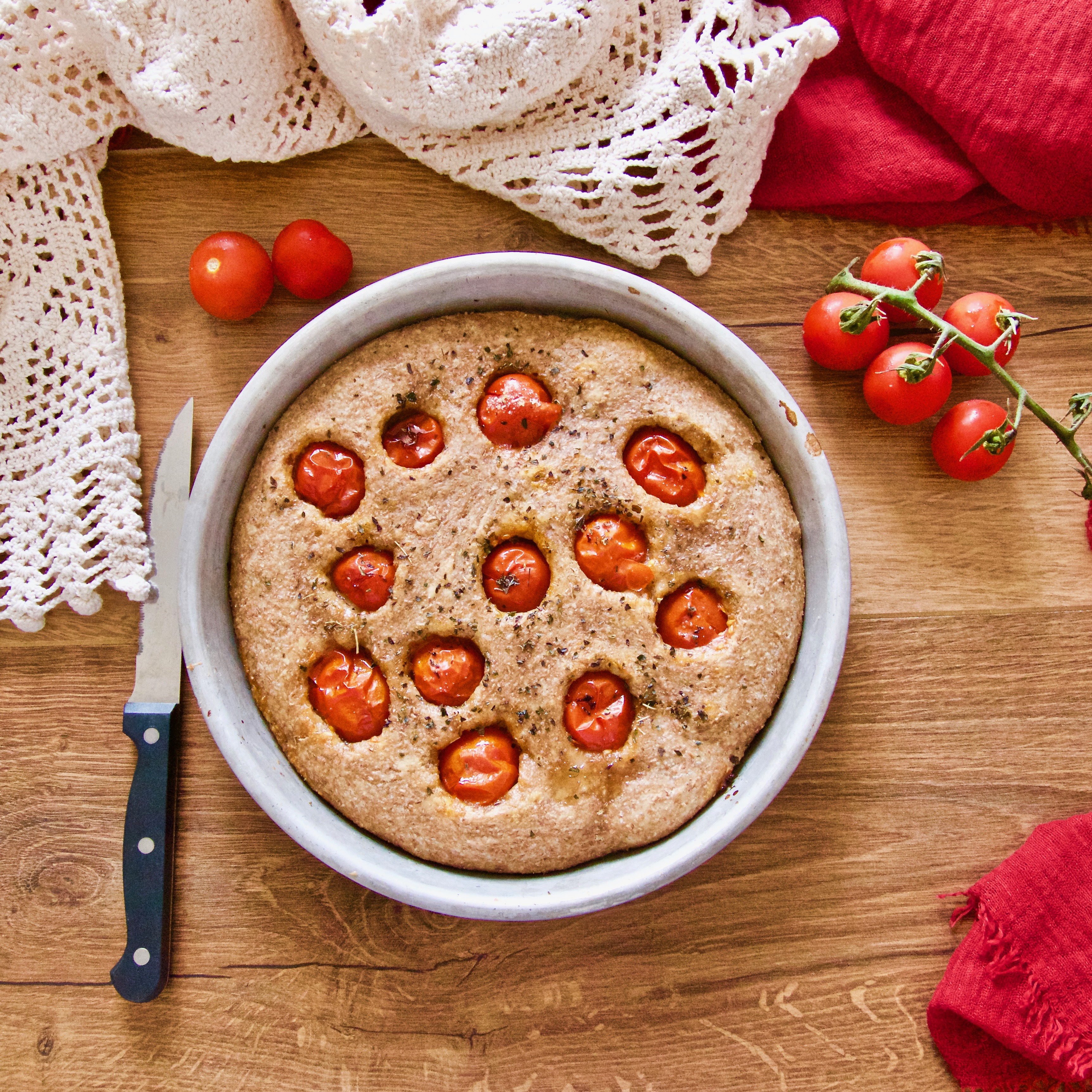 Focaccia pugliese: ricetta integrale