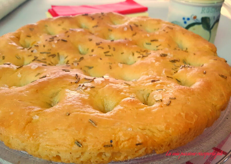Focaccia sale e rosmarino