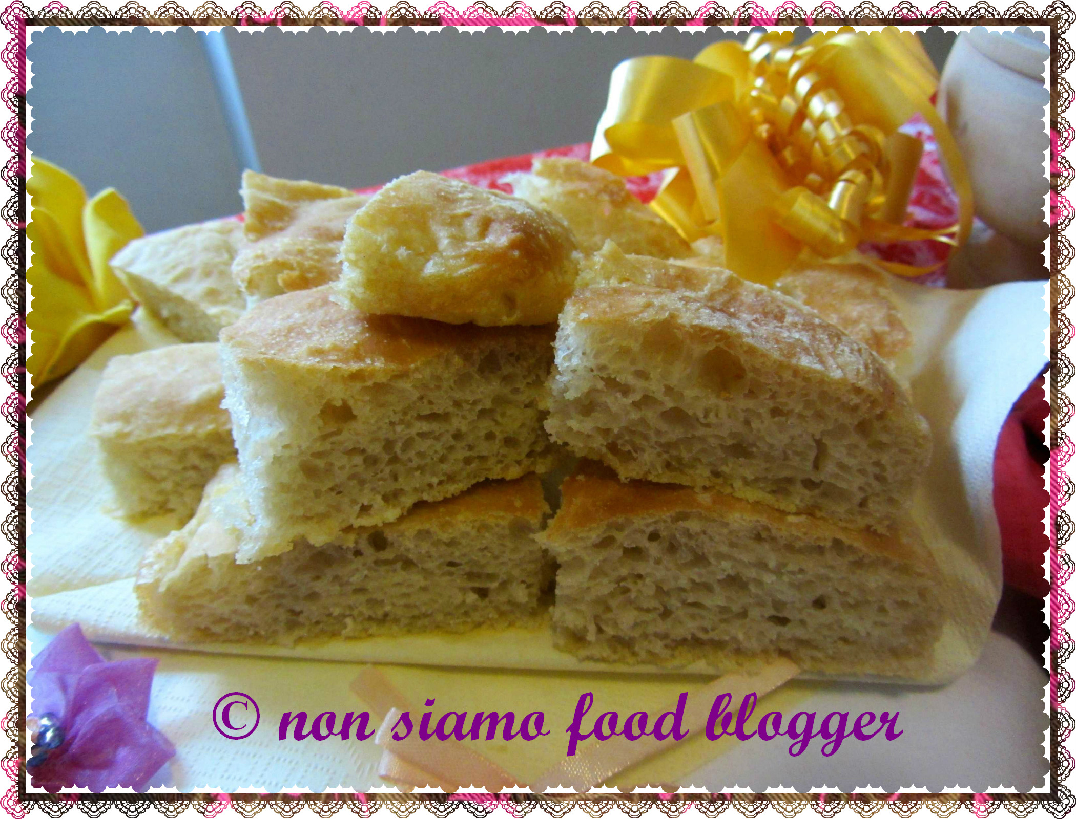 Focaccia senza impasto con lievito madre secco, semplice e buona!