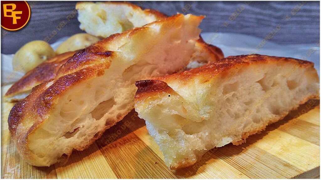 Focaccia soffice con impasto di patate