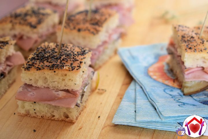Focaccia tramezzino al atte di riso