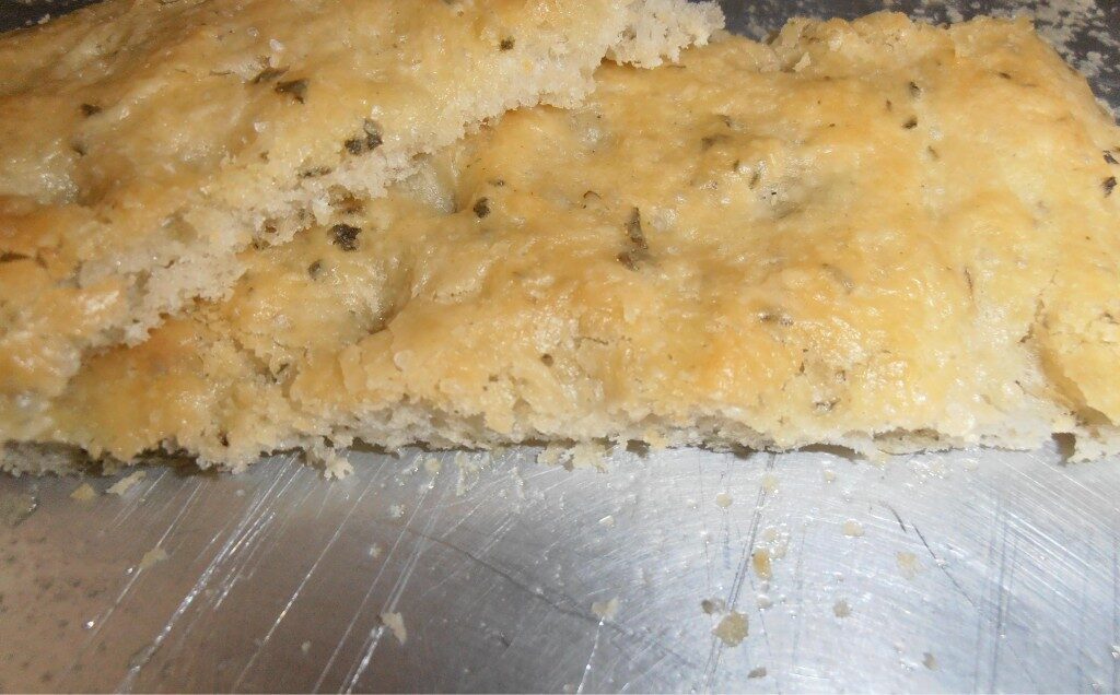 Focaccina all’olio e salvia