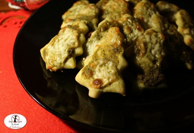 Focaccine alberello al pesto