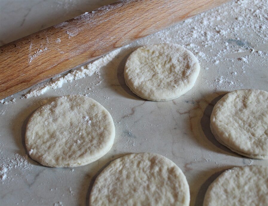 Focaccine allo yogurt in padella