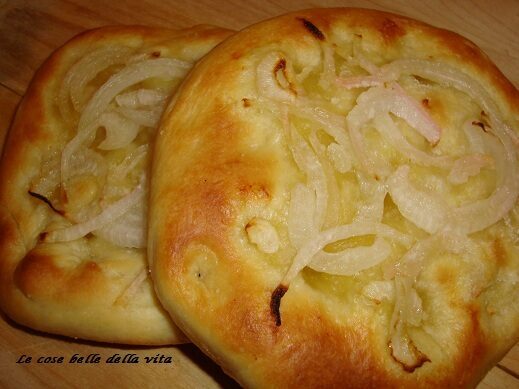 Focaccine con cipolle