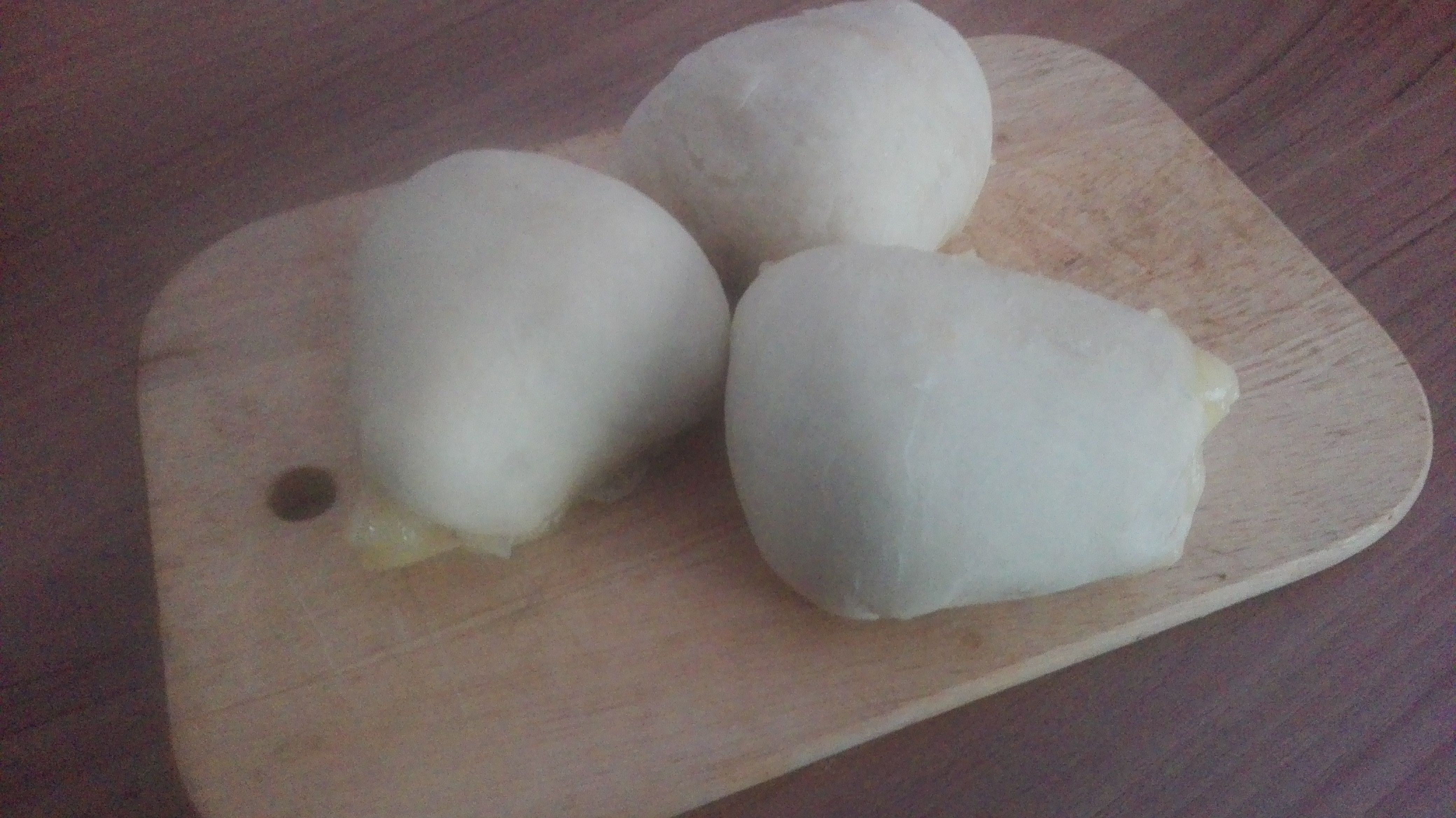 Focaccine con fonduta di camembert