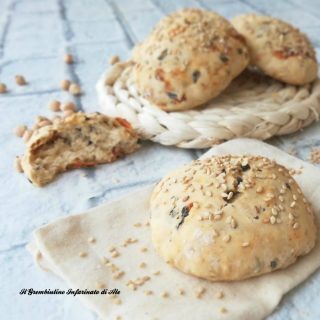 Focaccine saporite all’aquafaba