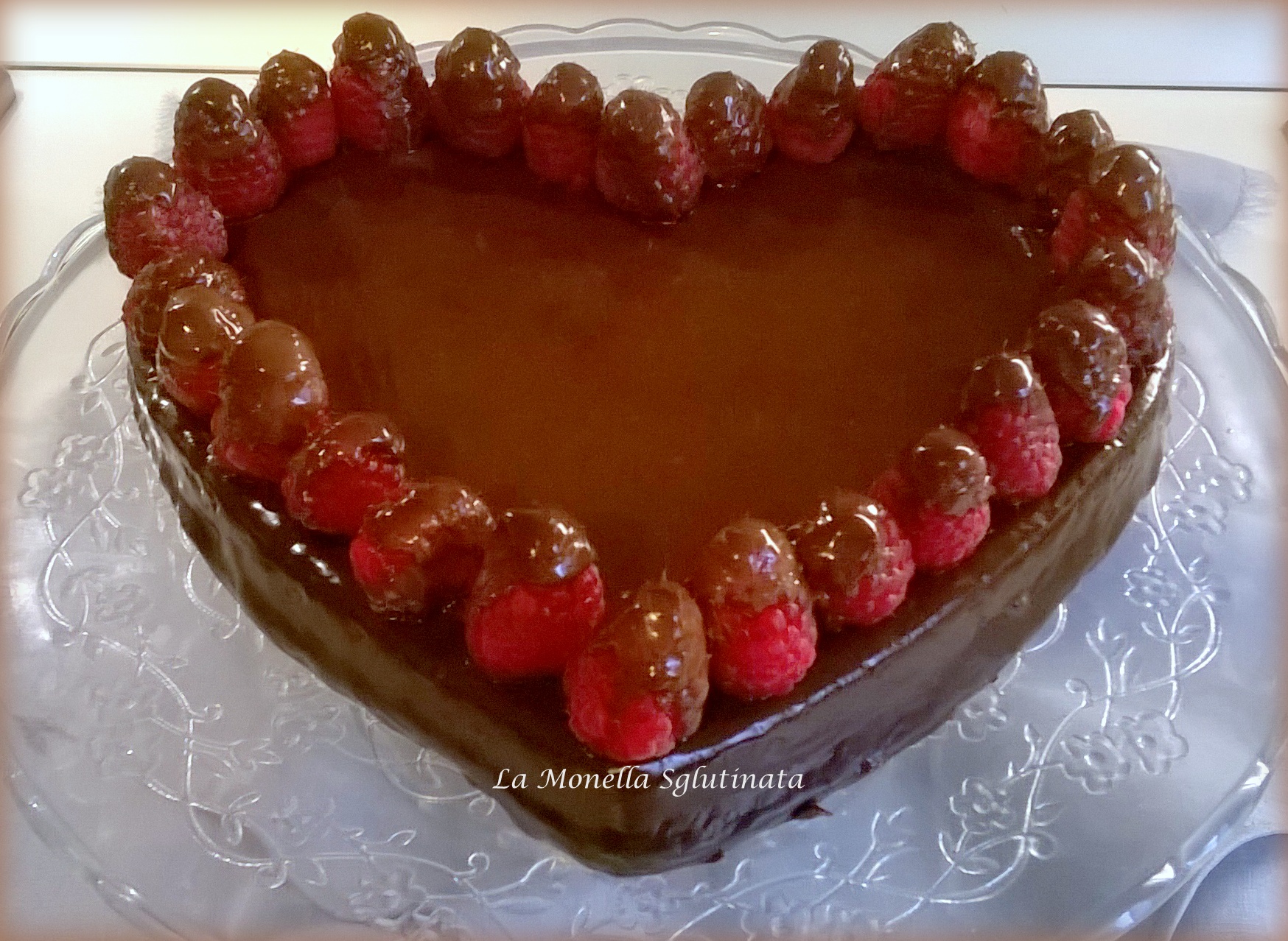Fondente al cioccolato con ganache e lamponi