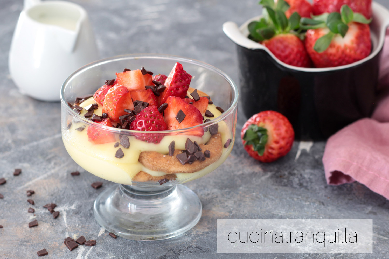 Fragole con crema pasticcera fatta in casa