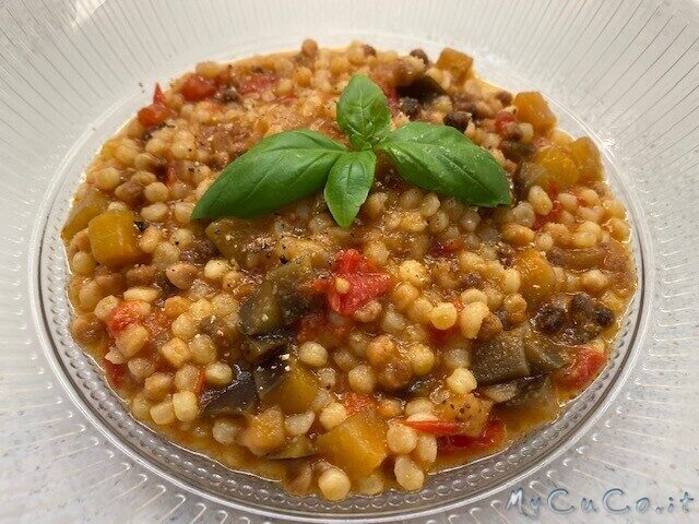 Fregola sarda con pomodorini e melanzane col cuco moulinex