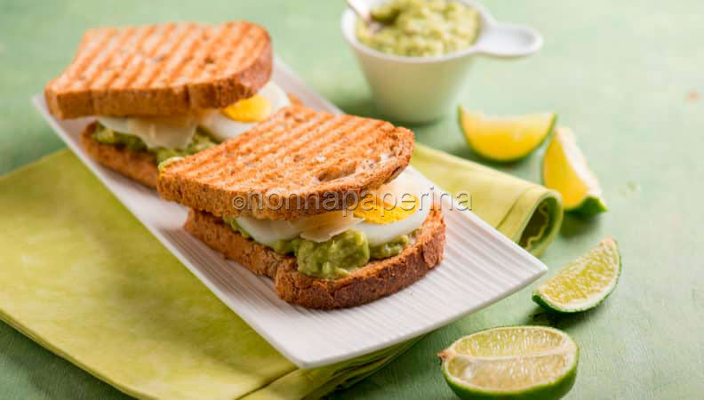 French toast con avocado, uno spuntino diverso dal solito