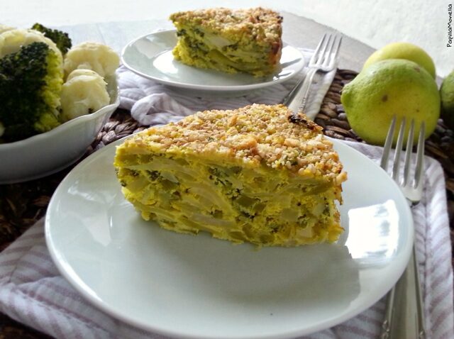Frittata di gambi di cavolo e sesamo dorato