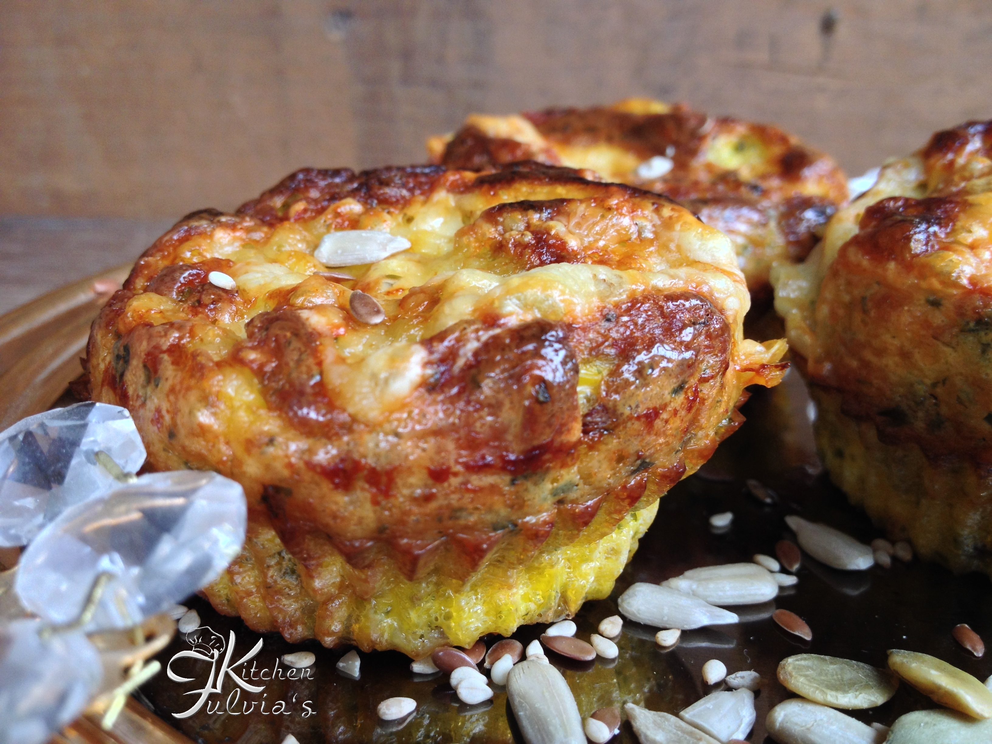 Frittatine al forno con fontina, prezzemolo e semi vari