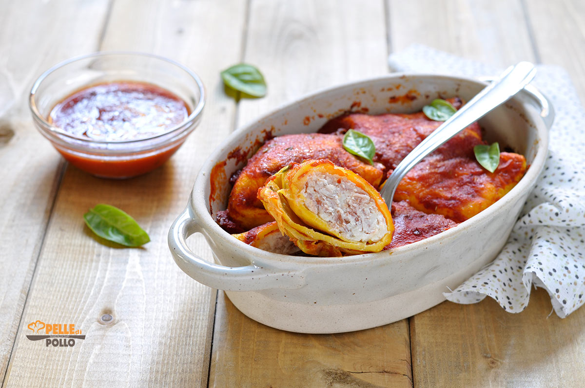 Frittatine ripiene di ricotta al sugo di pomodoro