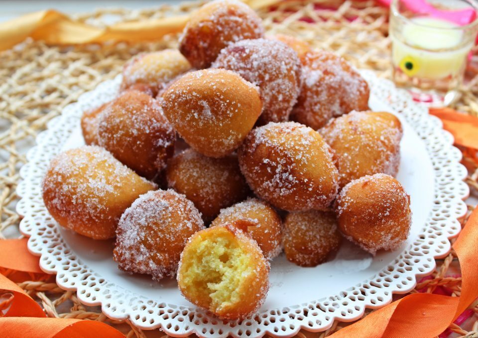 Frittelle allo yogurt e limoncello