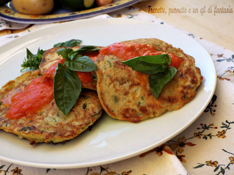 Frittelle di patate, zucchine e basilico