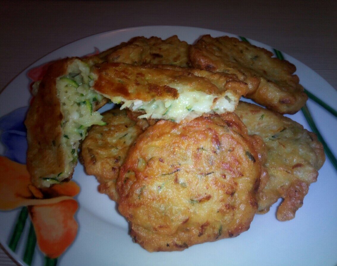 Frittelle di zucchine e fiori di zucca