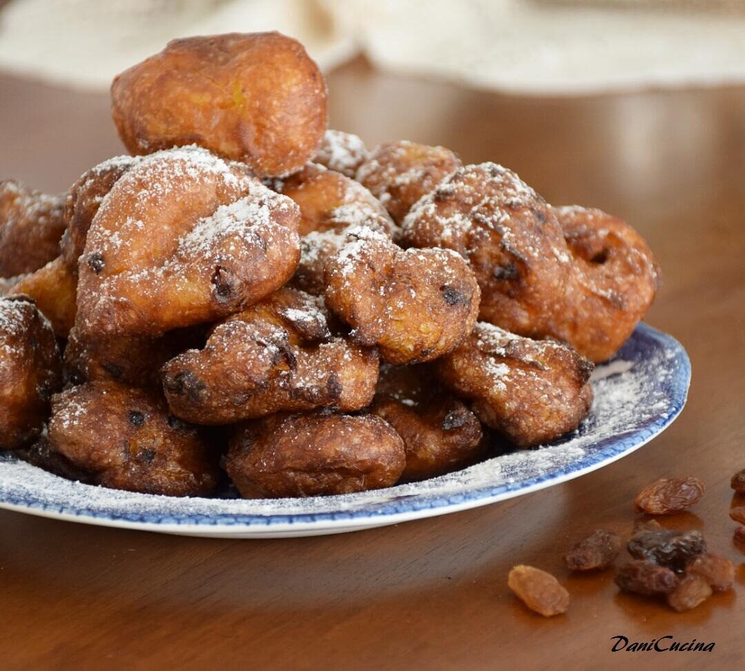 Frittelle soffici all’uvetta – senza lievito morbidissime!