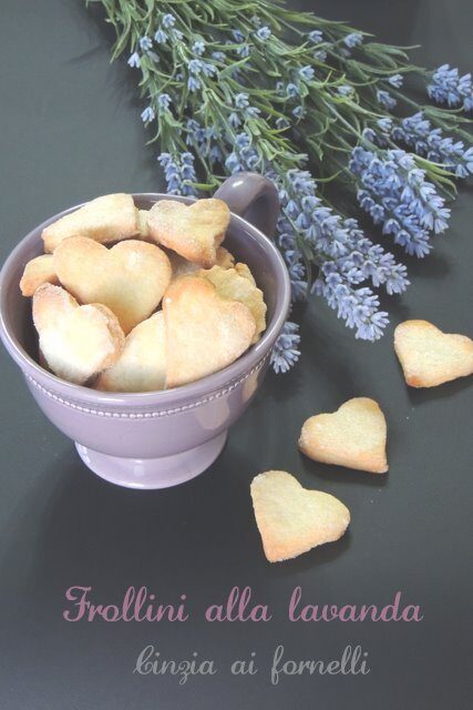 Frollini alla lavanda