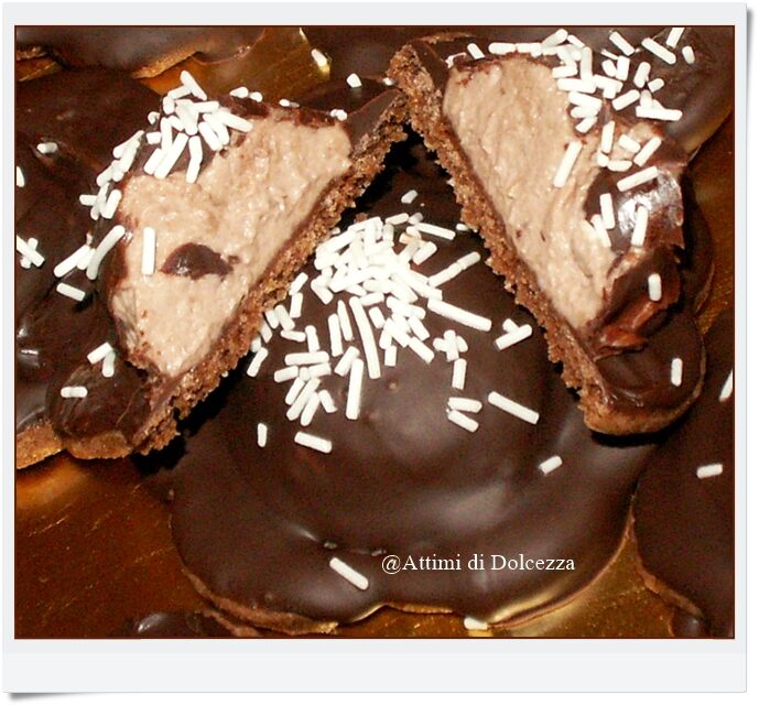 Frollini di cioccolato ripieni alla castagna