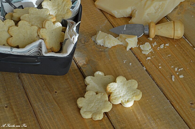 Frollini salati al parmigiano