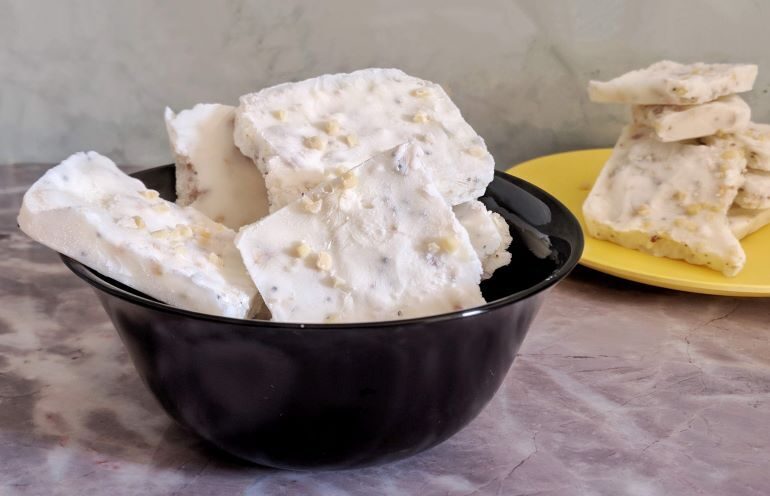 Frozen yogurt bars