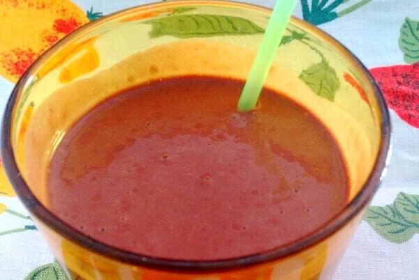 Frullato banana, yogurt greco e cacao da 283 calorie, con o senza bimby