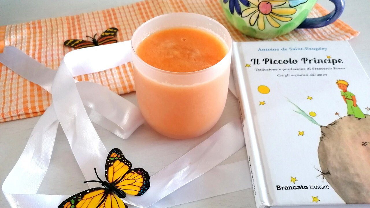Frullato detox mela, carota e zenzero bimby