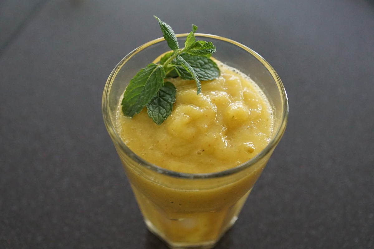 Frullato di mango, mela e pera