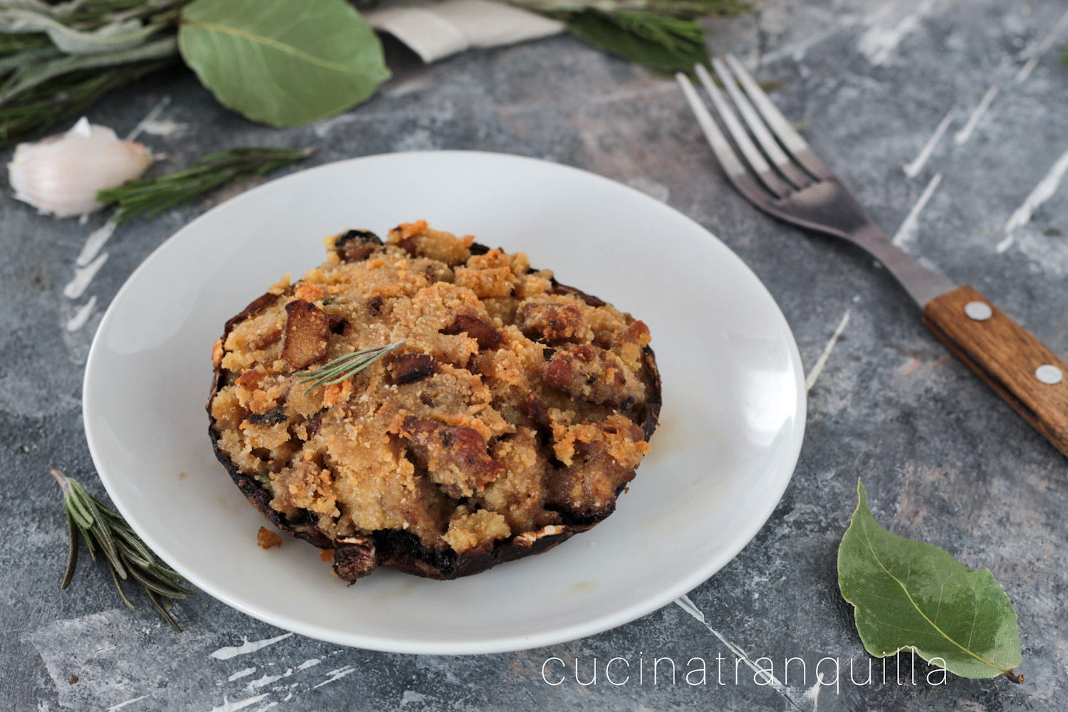 Funghi portobello con salsiccia
