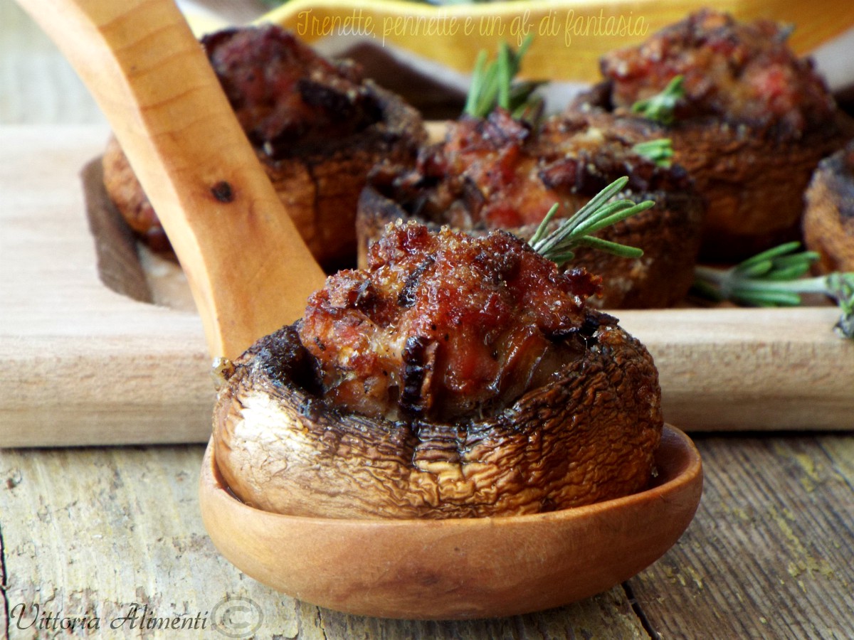 Funghi ripieni con salsiccia e patate