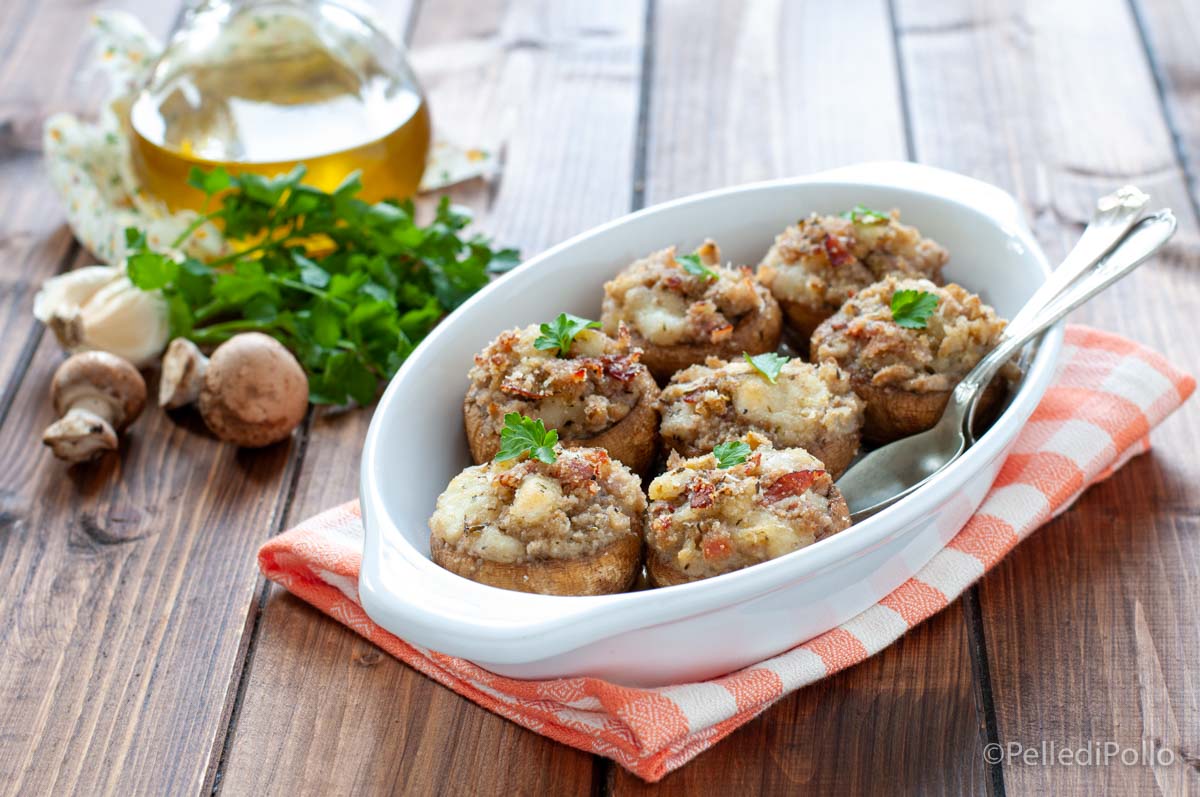 Funghi ripieni con speck e provola