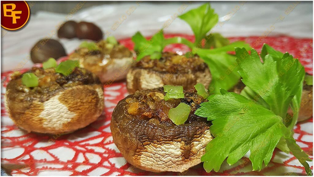 Funghi ripieni di castagne e speck