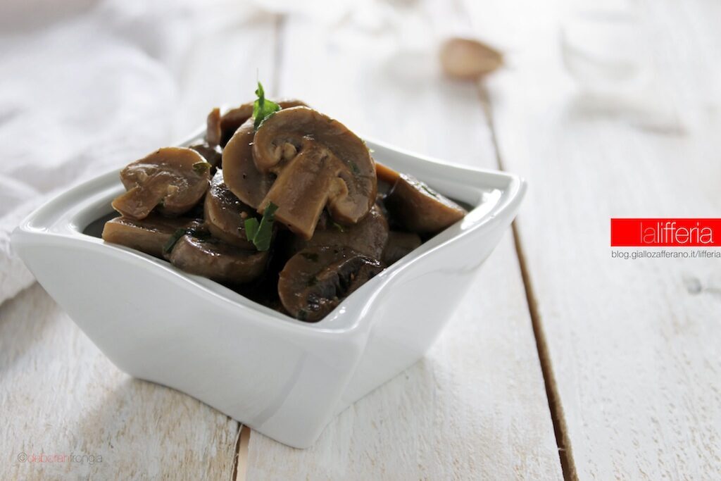 Funghi trifolati al vino bianco, idea veloce