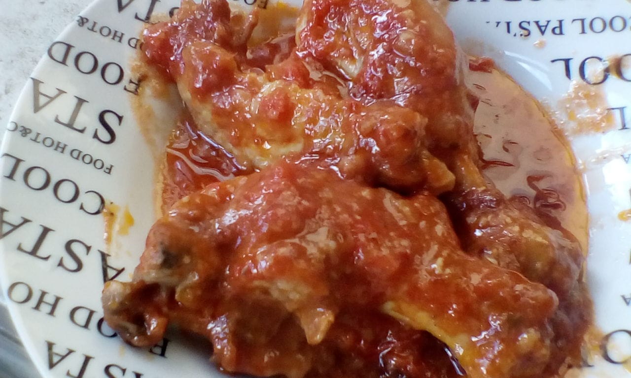 Fuselli di pollo in salsa