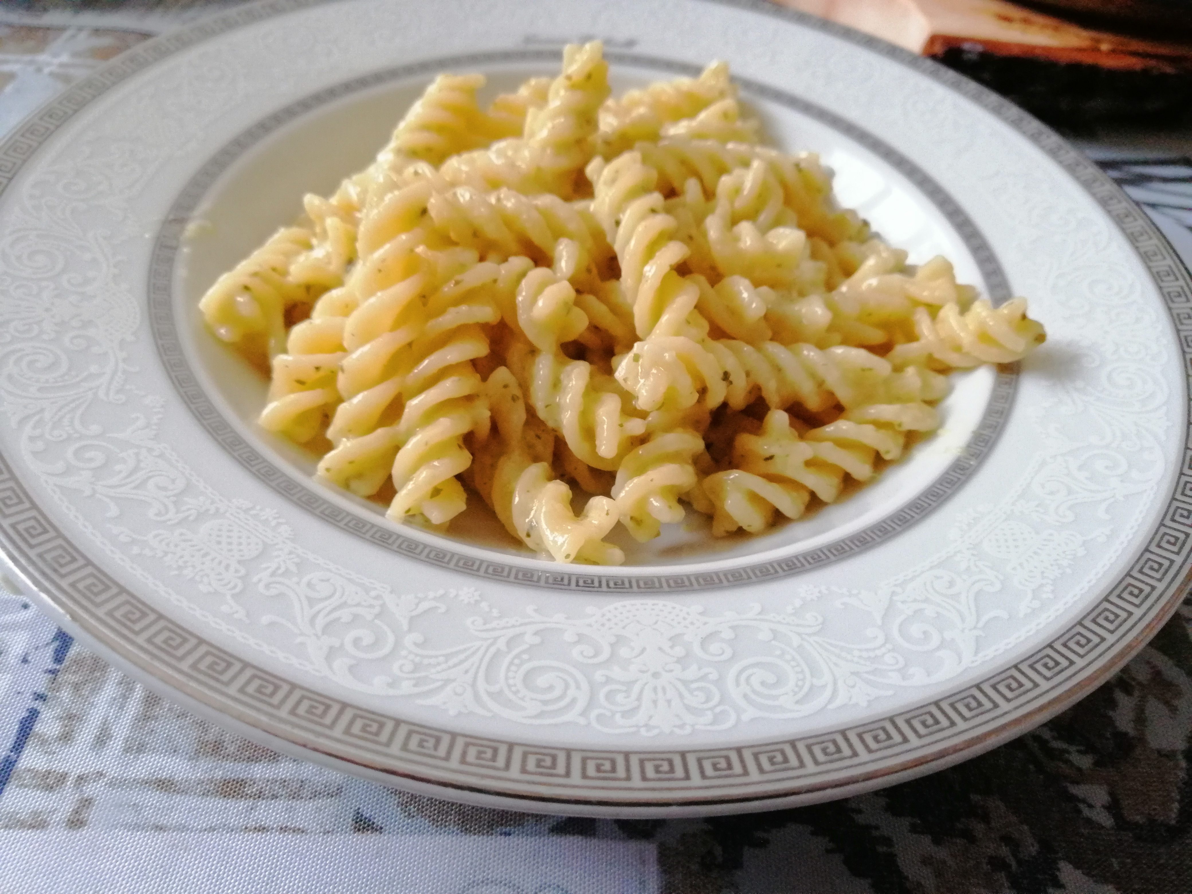 Fusilli al pesto di zucchine