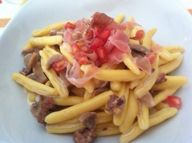Fusilli autunnali con melograno