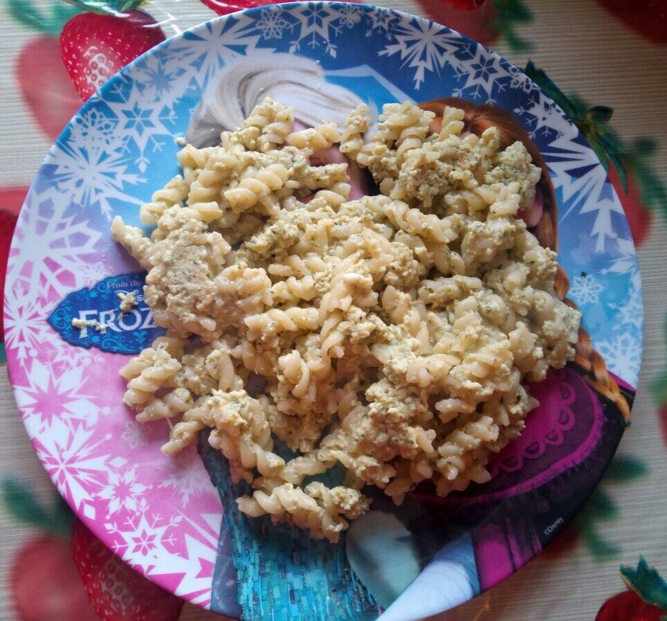 Fusilli baby alla carbonara verde