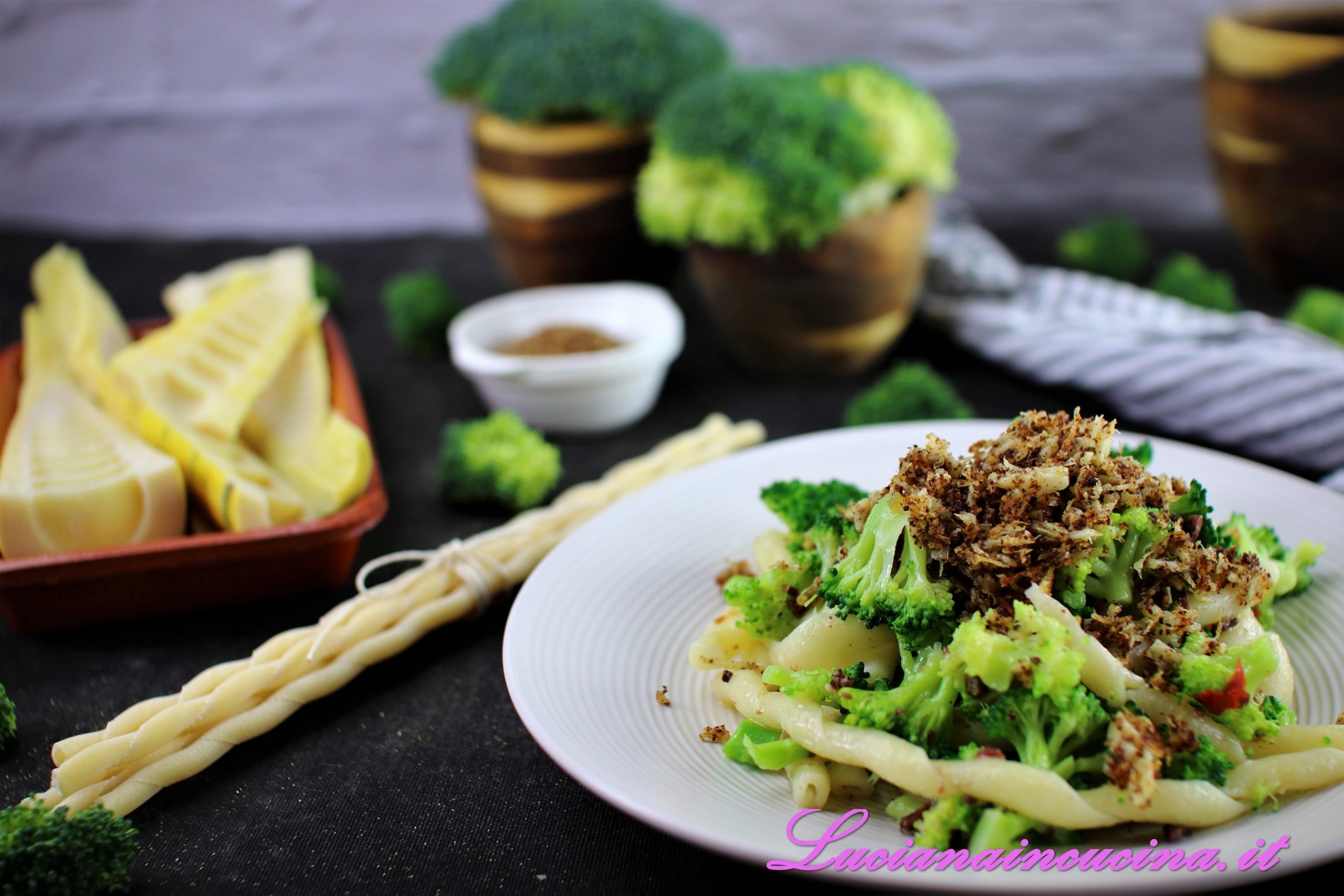 Fusilli con broccoletti e bambù