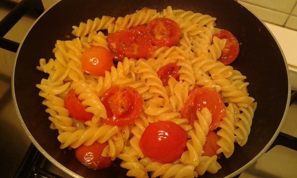Fusilli con pomodorini ricetta velocissima